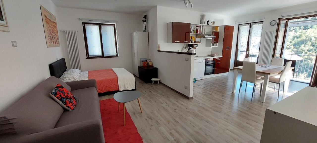 Iris Home Camblione Eksteriør bilde
